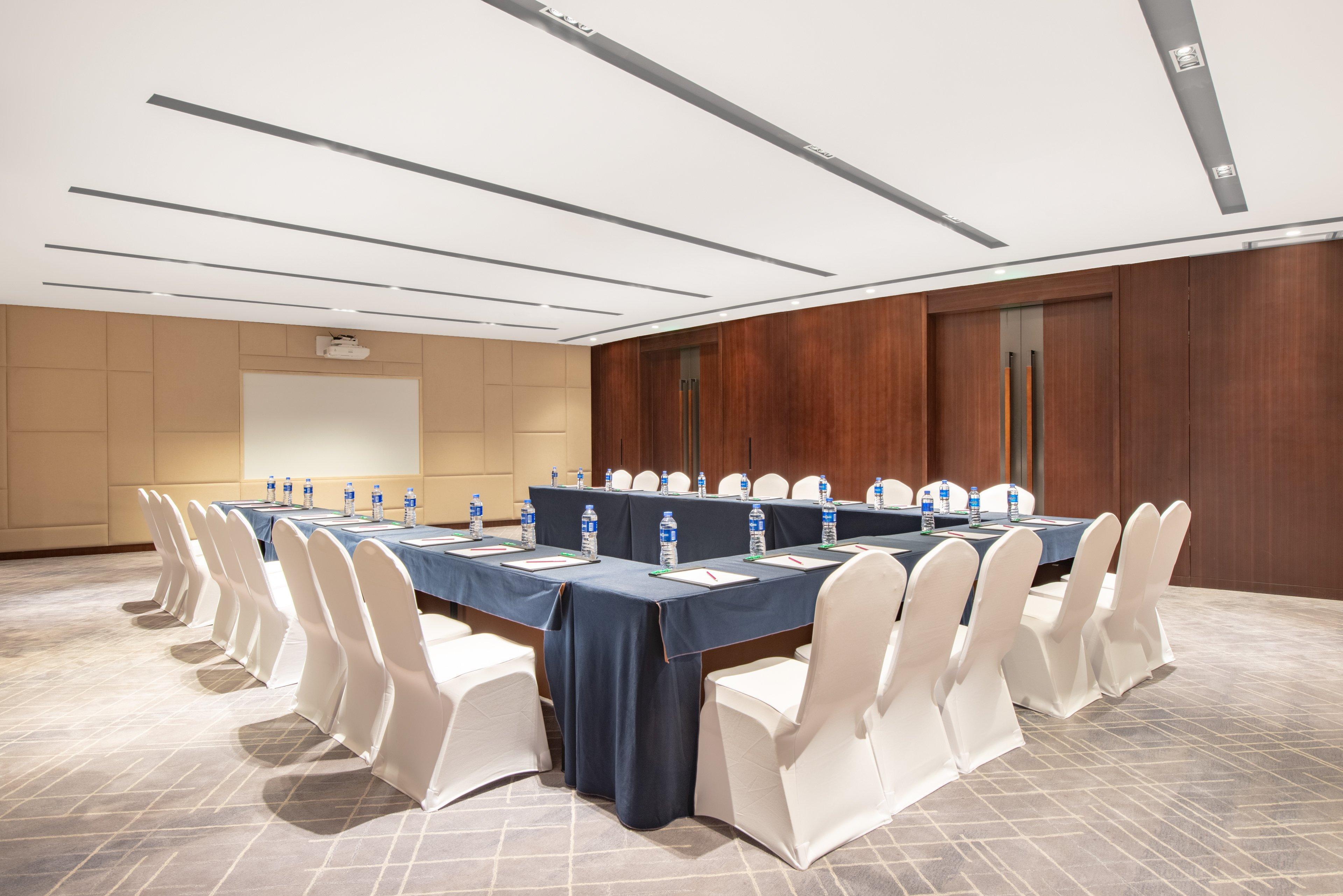 Crowne Plaza Zhuhai City Center By Ihg - Offers Free One-Way Shuttle To Chimelong Ocean Kingdom Exterior photo