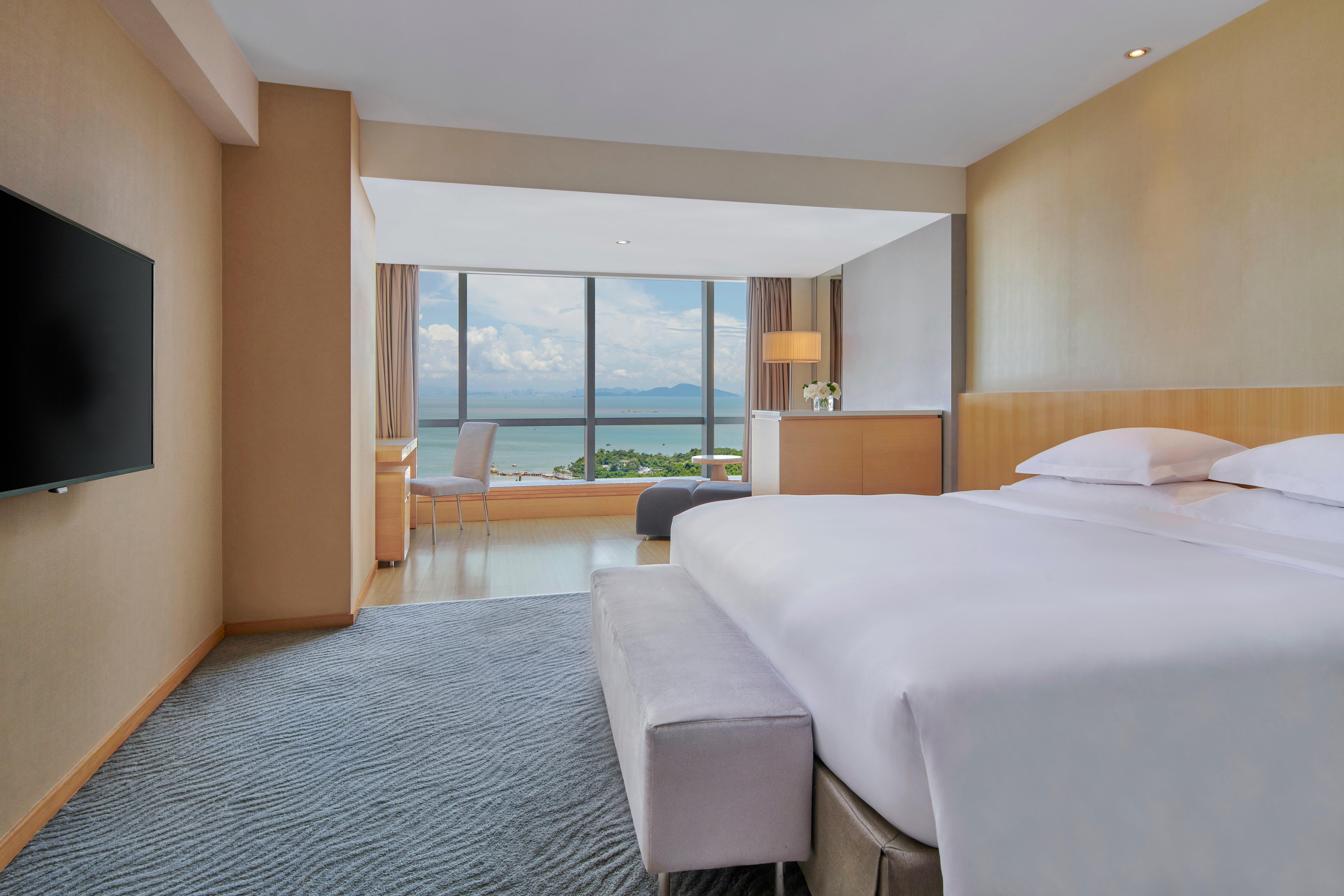 Crowne Plaza Zhuhai City Center By Ihg - Offers Free One-Way Shuttle To Chimelong Ocean Kingdom Exterior photo