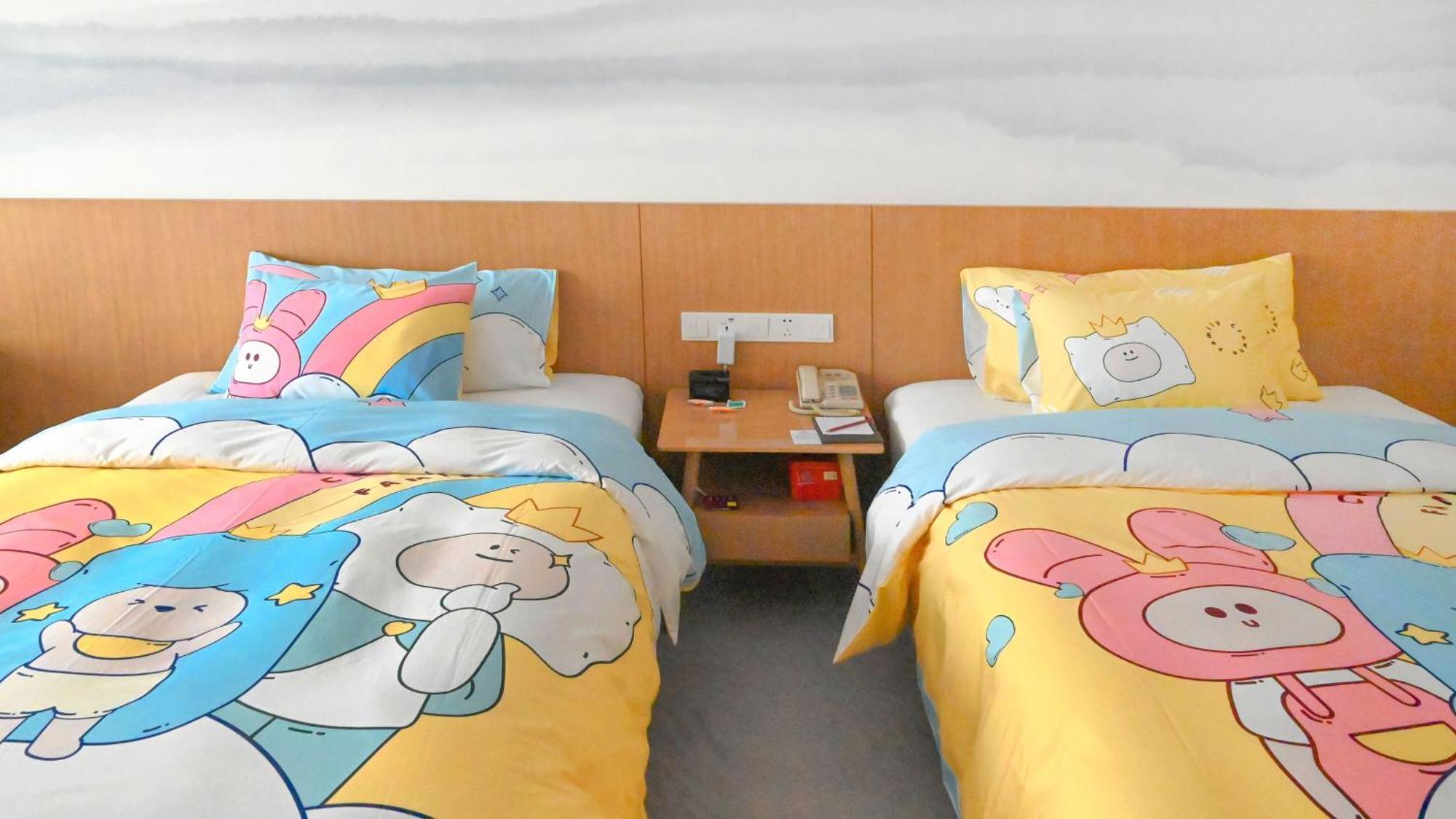 Crowne Plaza Zhuhai City Center By Ihg - Offers Free One-Way Shuttle To Chimelong Ocean Kingdom Exterior photo