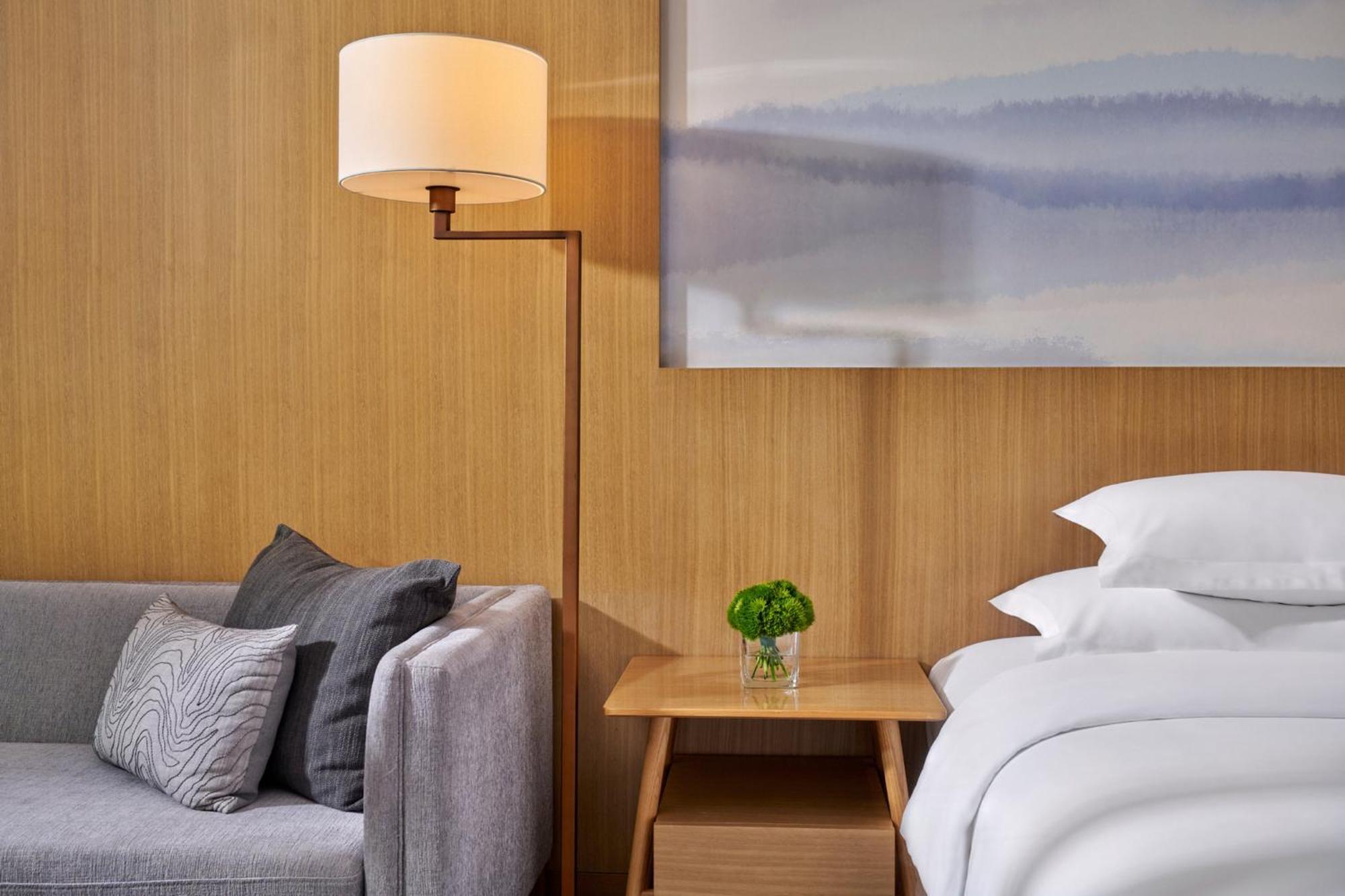 Crowne Plaza Zhuhai City Center By Ihg - Offers Free One-Way Shuttle To Chimelong Ocean Kingdom Exterior photo