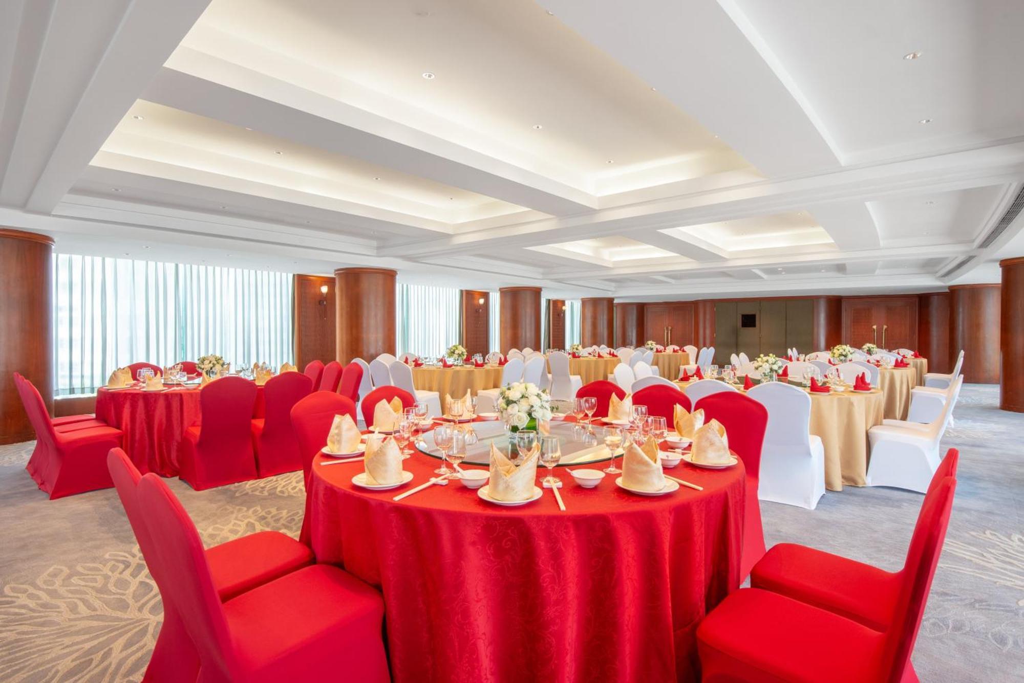 Crowne Plaza Zhuhai City Center By Ihg - Offers Free One-Way Shuttle To Chimelong Ocean Kingdom Exterior photo