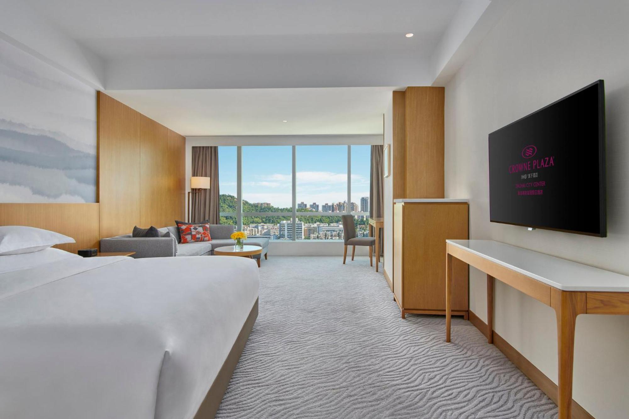 Crowne Plaza Zhuhai City Center By Ihg - Offers Free One-Way Shuttle To Chimelong Ocean Kingdom Exterior photo